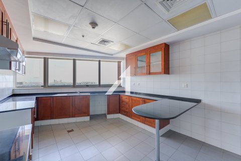 Купить квартиру в Dubai Media City, Дубай: 3 спальни, 233м², № 101453 - фото 5