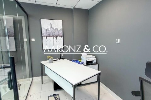 Office in Business Bay, Dubai 76 sq.m. № 101463 - photo 10
