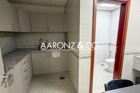 Office in Business Bay, Dubai 76 sq.m. № 101463 - photo 3