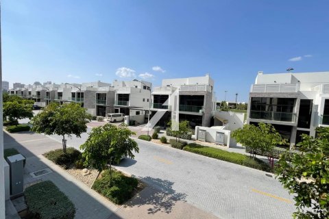 Villa in DAMAC Hills (Akoya by DAMAC), Dubai 3 bedrooms, 175 sq.m. № 101444 - photo 7