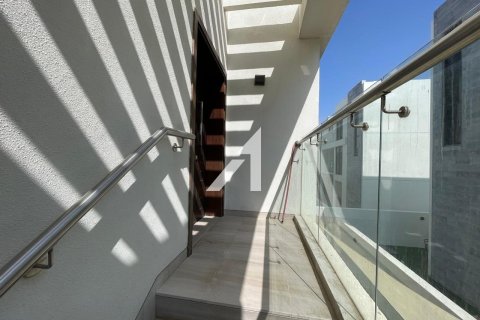 Villa in DAMAC Hills (Akoya by DAMAC), Dubai 3 bedrooms, 175 sq.m. № 101444 - photo 9