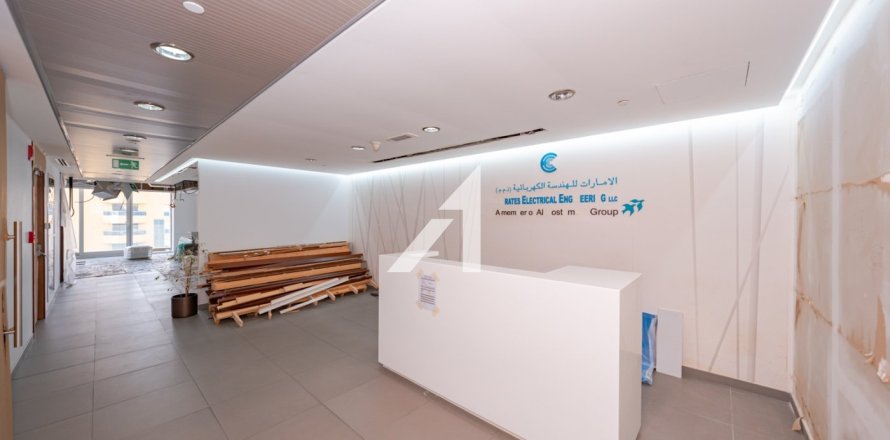 Офис в Sheikh Zayed Road, Дубай, 592м², № 101451