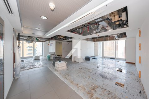 Снять в аренду офис в Sheikh Zayed Road, Дубай: 592м², № 101451 - фото 8