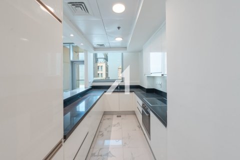 Apartment in Al Habtoor City, Business Bay, Dubai 3 bedrooms, 183 sq.m. № 101454 - photo 20