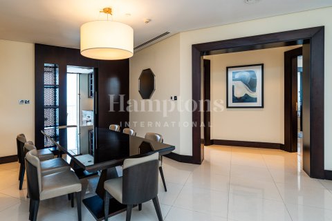 Apartment in Downtown Dubai (Downtown Burj Dubai), Dubai 2 bedrooms, 171.68009885 sq.m. № 63298 - photo 23