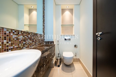 Apartment in Downtown Dubai (Downtown Burj Dubai), Dubai 2 bedrooms, 171.68009885 sq.m. № 63298 - photo 10