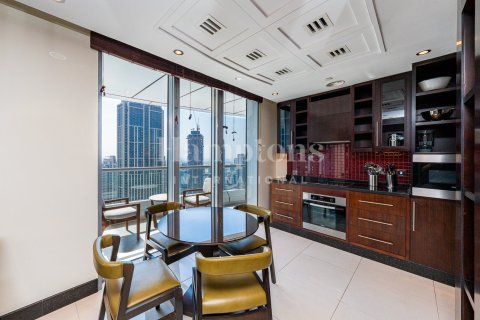 Apartment in Downtown Dubai (Downtown Burj Dubai), Dubai 2 bedrooms, 171.68009885 sq.m. № 63298 - photo 6