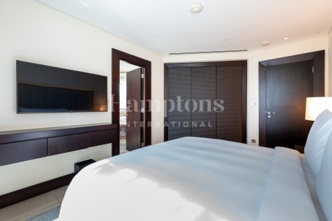 Apartment in Downtown Dubai (Downtown Burj Dubai), Dubai 2 bedrooms, 171.68009885 sq.m. № 63298 - photo 11