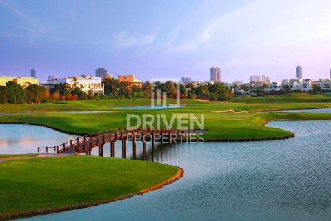 Apartment in The Views, Dubai 2 bedrooms, 107.58 sq.m. № 126289 - photo 10