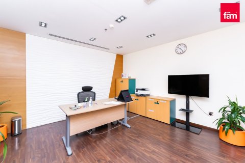 Oficina en Dubai, 163.7 m², № 10512 - foto 5