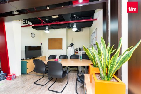 Oficina en Dubai, 163.7 m², № 10512 - foto 4