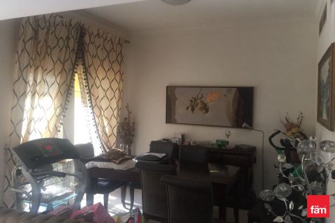 Снять в аренду виллу в Дубае: 2 спальни, 169.5м², № 77752 - фото 2