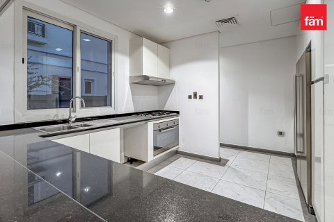 Villa en Dubai, 3 dormitorios, 313.2 m², № 77755 - foto 6