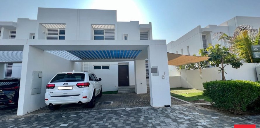 Adosado en Dubai, 3 dormitorios, 263.9 m², № 77754