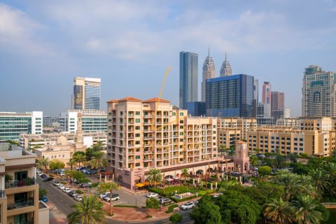 Снять в аренду квартиру в Golf Towers, The Views, Дубай: 2 спальни, 132м², № 83291 - фото 30