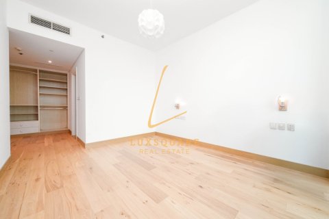 Снять в аренду квартиру в Golf Towers, The Views, Дубай: 2 спальни, 132м², № 83291 - фото 16