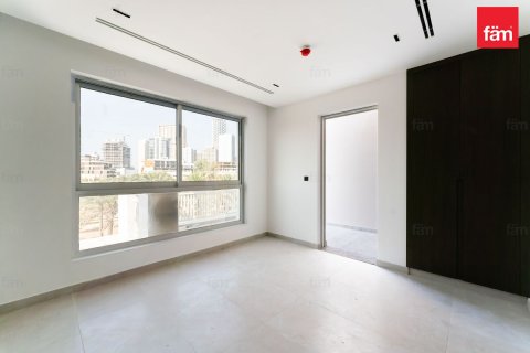 Купить виллу в Дубае: 4 спальни, 288м², № 76113 - фото 2