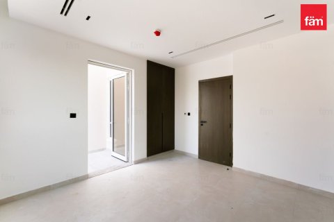 Купить виллу в Дубае: 4 спальни, 288м², № 76113 - фото 5