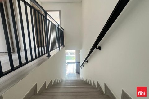 Снять в аренду таунхаус в Дубае: 3 спальни, 150.2м², № 70641 - фото 7