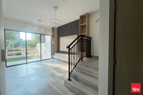 Снять в аренду таунхаус в Дубае: 3 спальни, 150.2м², № 70641 - фото 20