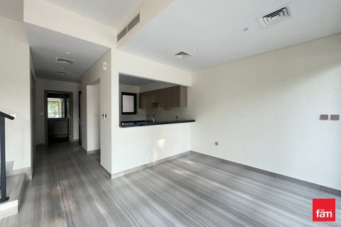 Снять в аренду таунхаус в Дубае: 3 спальни, 150.2м², № 70641 - фото 3