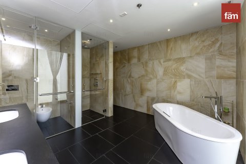 Apartment in Dubai 1 bedroom, 137.6 sq.m. № 70752 - photo 17