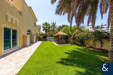 Villa à Victory Heights, Dubai Sports City, Dubai, 5 chambres, 401 m², № 75952 - photo 18