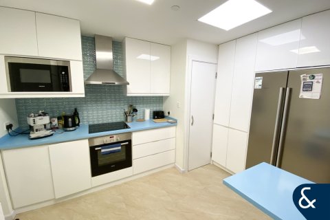 Купить квартиру в Bahar, Джумейра Бич Резиденс, Дубай: 2 спальни, 120м², № 75962 - фото 11