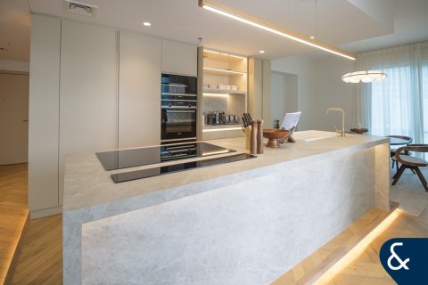 Apartment in Marina Promenade, Dubai Marina, Dubai 3 bedrooms, 195 sq.m. № 75956 - photo 9