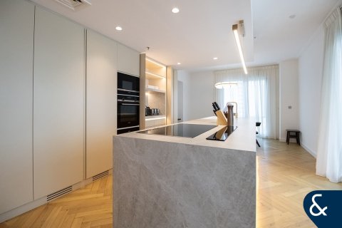 Apartment in Marina Promenade, Dubai Marina, Dubai 3 bedrooms, 195 sq.m. № 75956 - photo 6