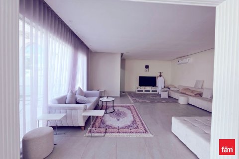 Villa in Al Barsha, Dubai 6 bedrooms, 910.4 sq.m. № 85934 - photo 9