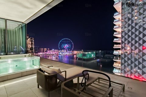 Ático en Dubai, 4 dormitorios, 473.8 m², № 85932 - foto 6