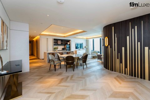 Ático en Dubai, 4 dormitorios, 473.8 m², № 85932 - foto 9