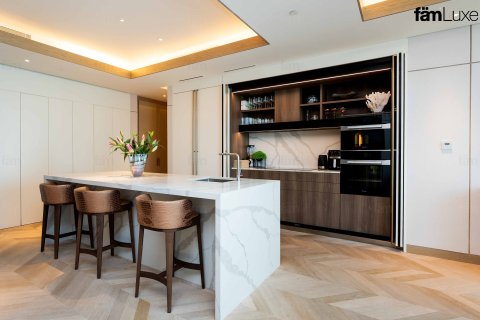 Ático en Dubai, 4 dormitorios, 473.8 m², № 85932 - foto 11