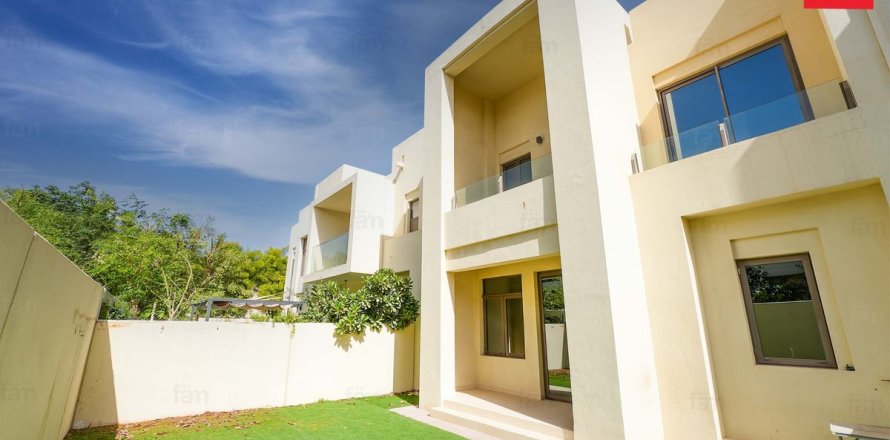Adosado en Reem, Dubai, 3 dormitorios, 198.4 m², № 67465