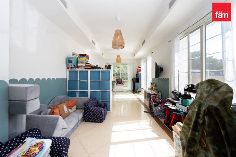 Villa in Dubai 3 bedrooms, 547.1 sq.m. № 114775 - photo 6