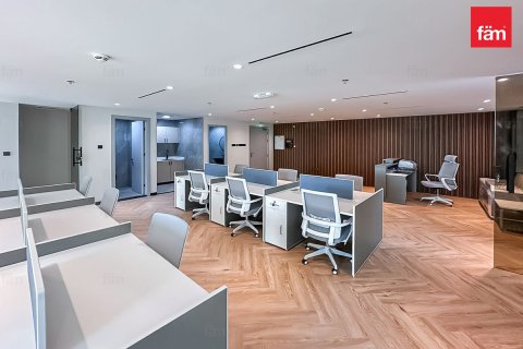 Bureau à Dubai, 153.4 m², № 77069 - photo 13