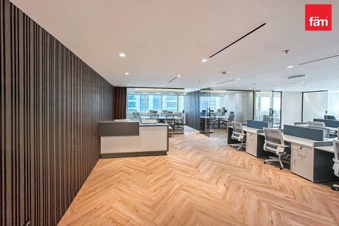 Bureau à Dubai, 153.4 m², № 77069 - photo 5