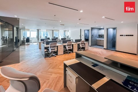 Bureau à Dubai, 153.4 m², № 77069 - photo 14