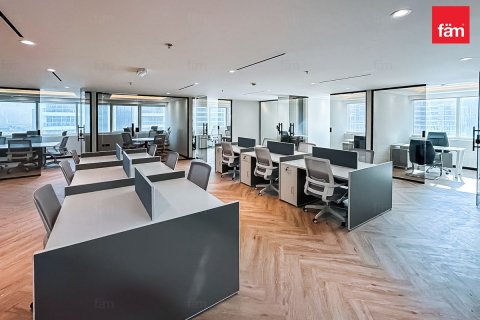 Bureau à Dubai, 153.4 m², № 77069 - photo 10