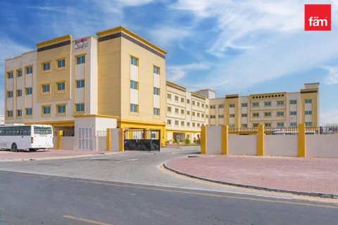 Labor Camp in Dubai 5459.7 sq.m. № 77057 - photo 1