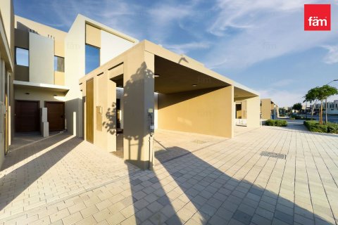 Снять в аренду виллу в Дубае: 3 спальни, 164.5м², № 77070 - фото 18