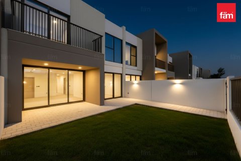 Снять в аренду виллу в Дубае: 3 спальни, 164.5м², № 77070 - фото 15