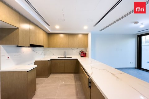 Снять в аренду виллу в Дубае: 3 спальни, 164.5м², № 77070 - фото 4