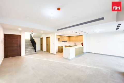 Снять в аренду виллу в Дубае: 3 спальни, 164.5м², № 77070 - фото 3