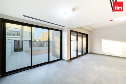 Снять в аренду виллу в Дубае: 3 спальни, 164.5м², № 77070 - фото 12