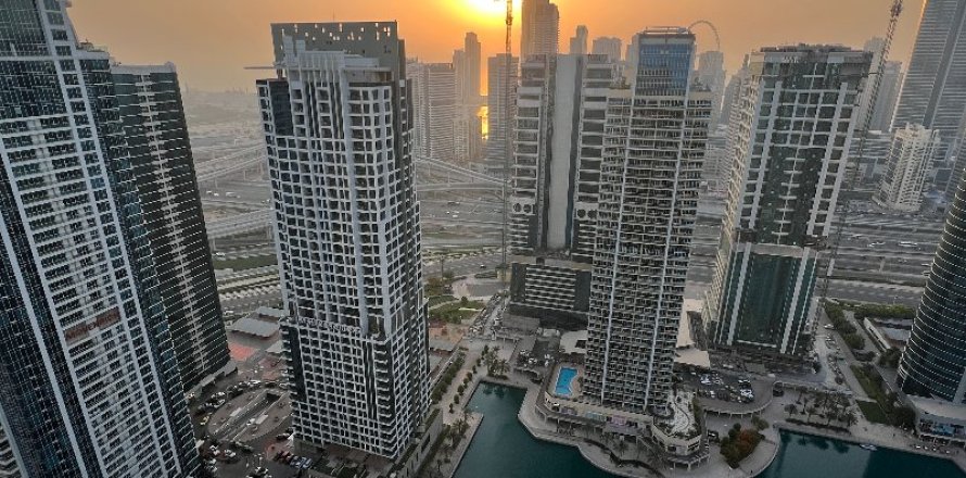 Квартира в Дубае, 1 спальня, 81.69м², № 41945