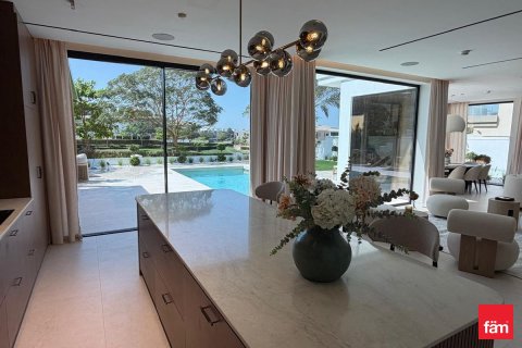 Купить виллу в Дубае: 5 спален, 735.1м², № 96456 - фото 7