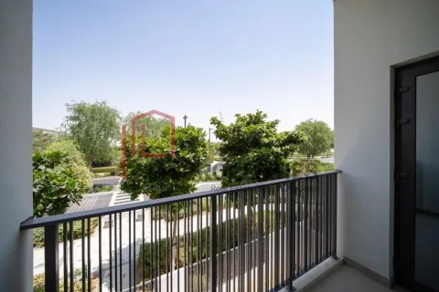 Снять в аренду таунхаус в Aura, Tilal Al Ghaf, Дубай: 3 спальни, 140м², № 93282 - фото 16