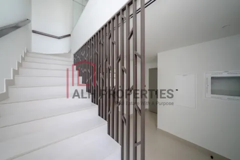 Снять в аренду таунхаус в Aura, Tilal Al Ghaf, Дубай: 3 спальни, 140м², № 93282 - фото 12